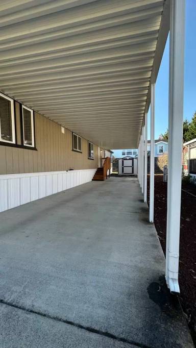 Main picture of 196 Oak Leaf Ln