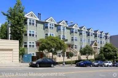 Main picture of 988 Fulton St Condos