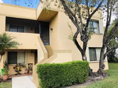 Main picture of 161 Lakeview Dr