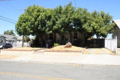 Main picture of 194 W 11th St