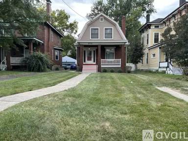 Main picture of 3779 Hyde Park Ave