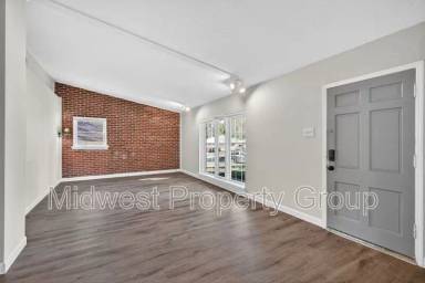 Main picture of 7348 Lynn Ave