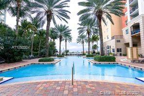 Main picture of Porto Bellagio Condominiums