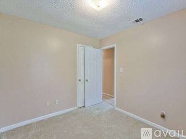 Main picture of 4724 Hibiscus Ave