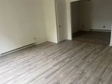 Main picture of 710 Valentine St
