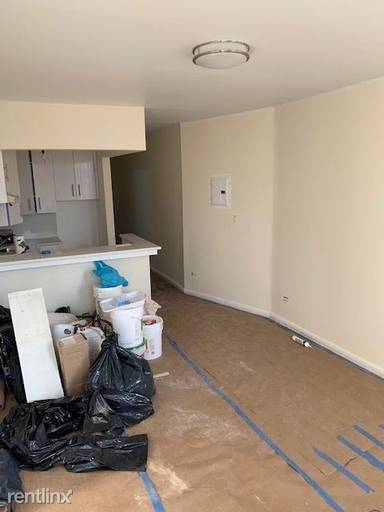 Main picture of 244 E. Houston