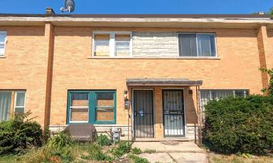 Main picture of 8018 S Emerald Ave