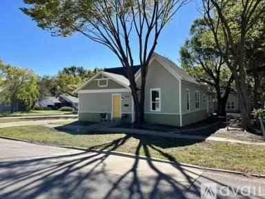 Main picture of 309 S Dallas St