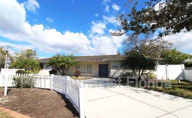 Main picture of 2805 Satsuma Dr