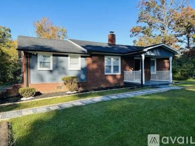 Main picture of 5087 Meadowbrook Dr