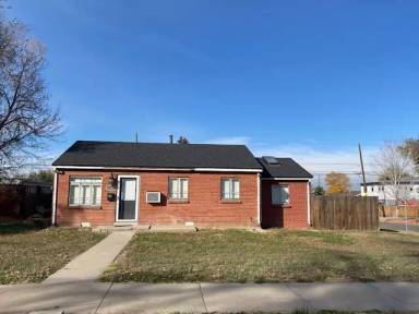 Main picture of 3651 N Steele St
