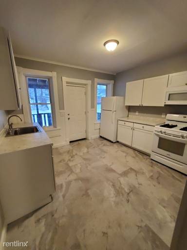 Main picture of 1636 Foster Ave