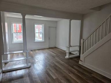 Main picture of 1312 Lancaster Ave