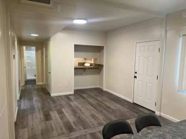 Main picture of 920 - 948 N Van Ness Ave