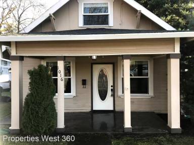 Main picture of 1016 NE 3rd Ave