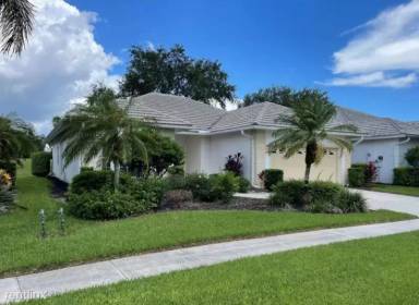 Main picture of 7006 Falcons Glen Blvd
