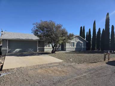 Main picture of 2751 N Indian Wells Dr