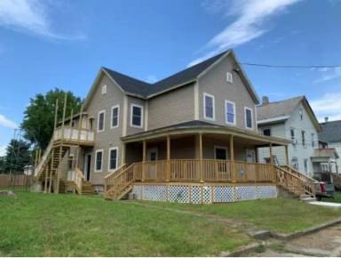 Main picture of 129 Robbins St