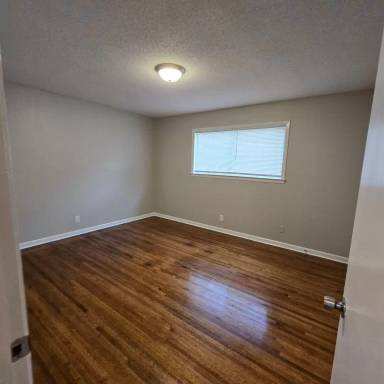 Main picture of 2864 Cherry Rd