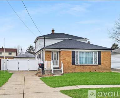 Main picture of 76 Lackawanna Ave