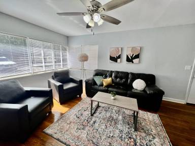 Main picture of 211 Westridge Dr