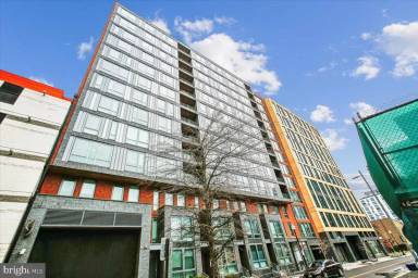 Main picture of 1221 Van Apartments