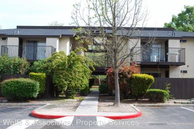 Main picture of Oaks Apartments