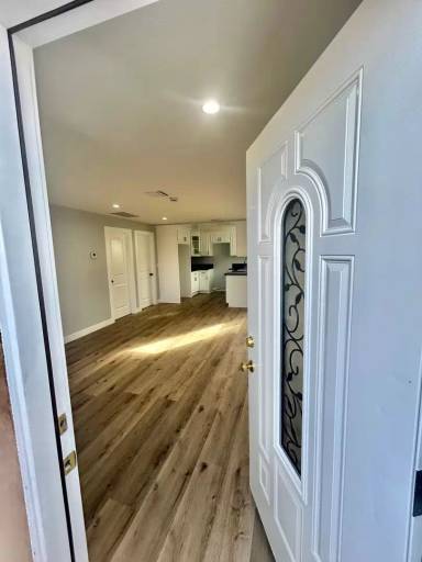 Main picture of 4108 W 106th St