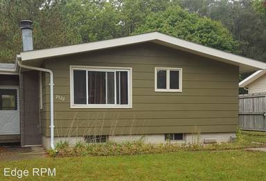 Main picture of 2520 Hiawatha Rd