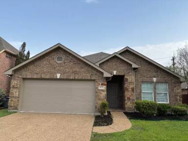 Main picture of 2627 Powderhorn Dr