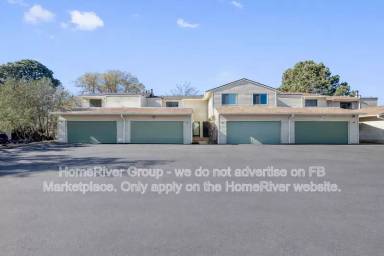 Main picture of 4 Westlake Dr NE