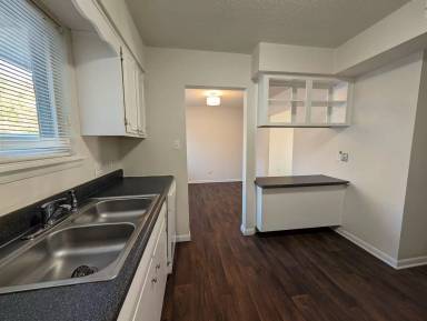 Main picture of 2356 Champion Ct