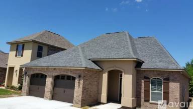 Main picture of 116 Clover Leaf Dr