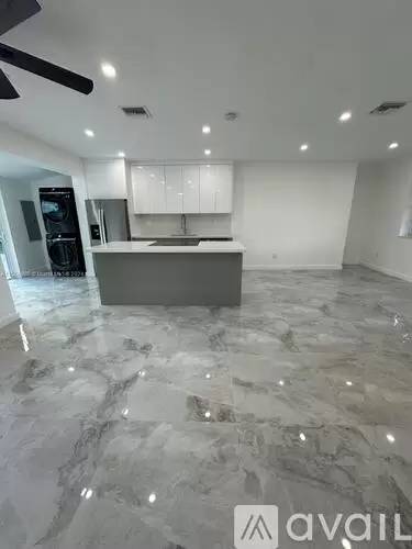 Main picture of 8620 SW 127th St