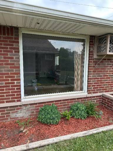 Main picture of 9419 Meyers Rd