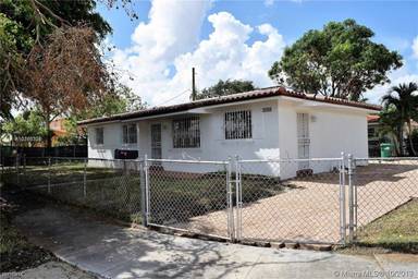 Main picture of 3146 SW 90th Ave