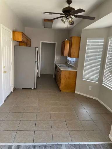Main picture of 525 Chablis Ct