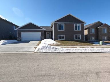 Main picture of 5687 Prosper Ave NW