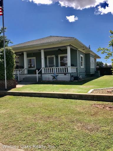 Main picture of 690 C St