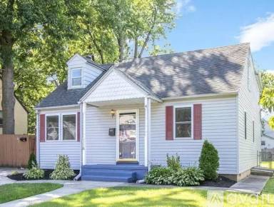 Main picture of 428 Kingston Ave
