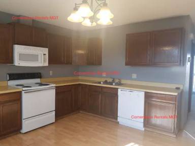 Main picture of 918 9th Ave SE
