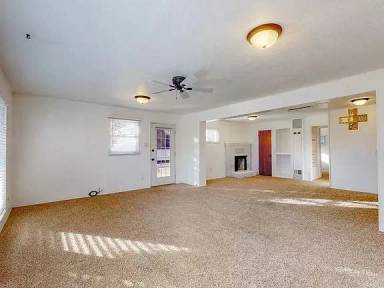 Main picture of 915 Manzano St NE