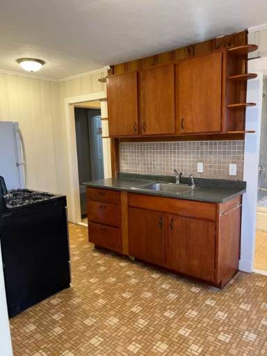Main picture of 5 Cogswell Ave