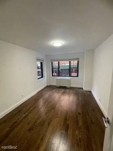Main picture of Sutton Town House