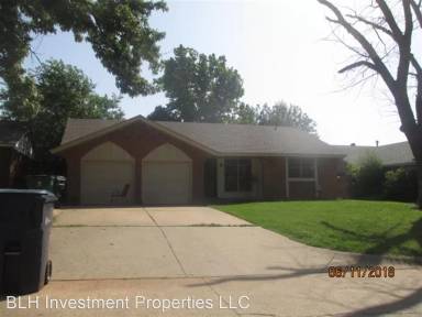 Main picture of 2837 SE 45th St