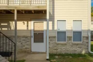 Main picture of 1125 W Merton St