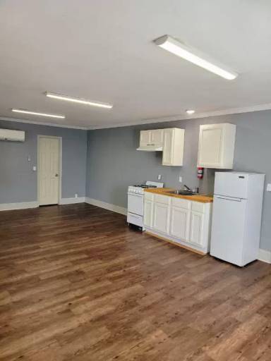 Main picture of 1621 W 7th St