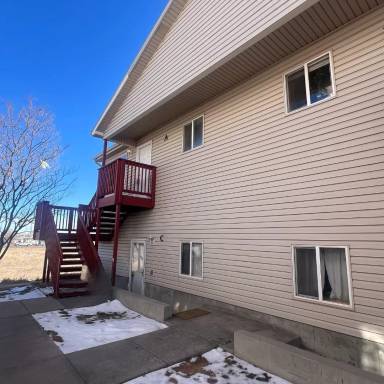 Main picture of 220 Country West Rd
