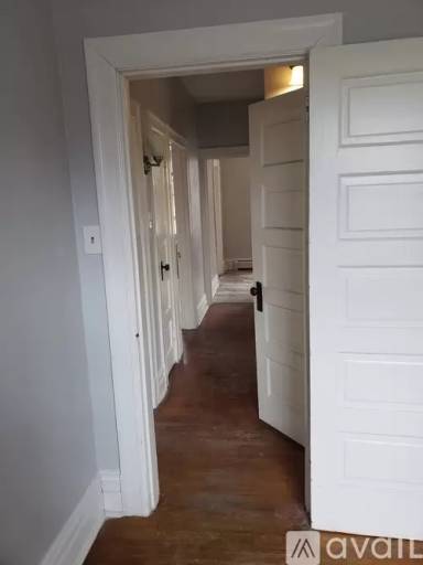 Main picture of 560 Maryland Ave