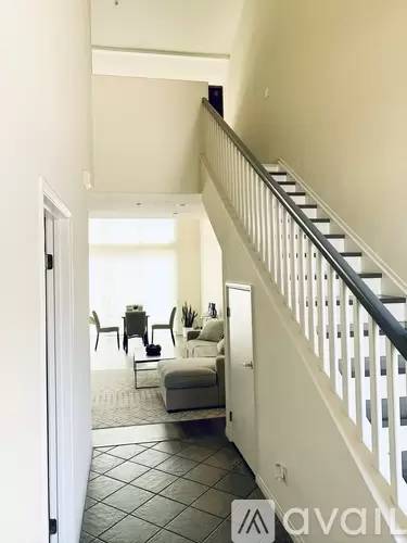 Main picture of 286 N Madison Ave